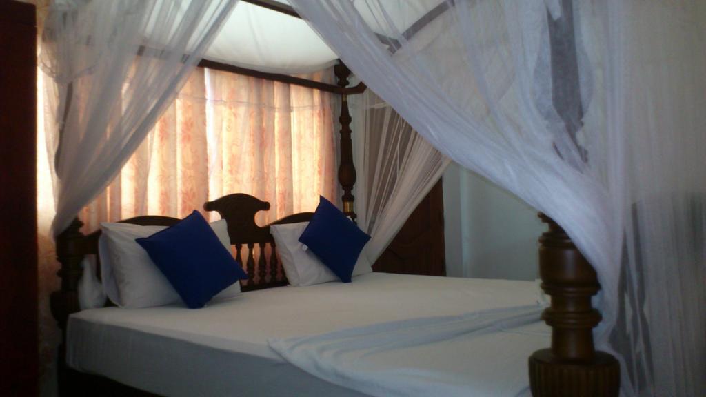 Ocean View Tourist Guest House At Negombo Beach Near The Airport Exterior foto