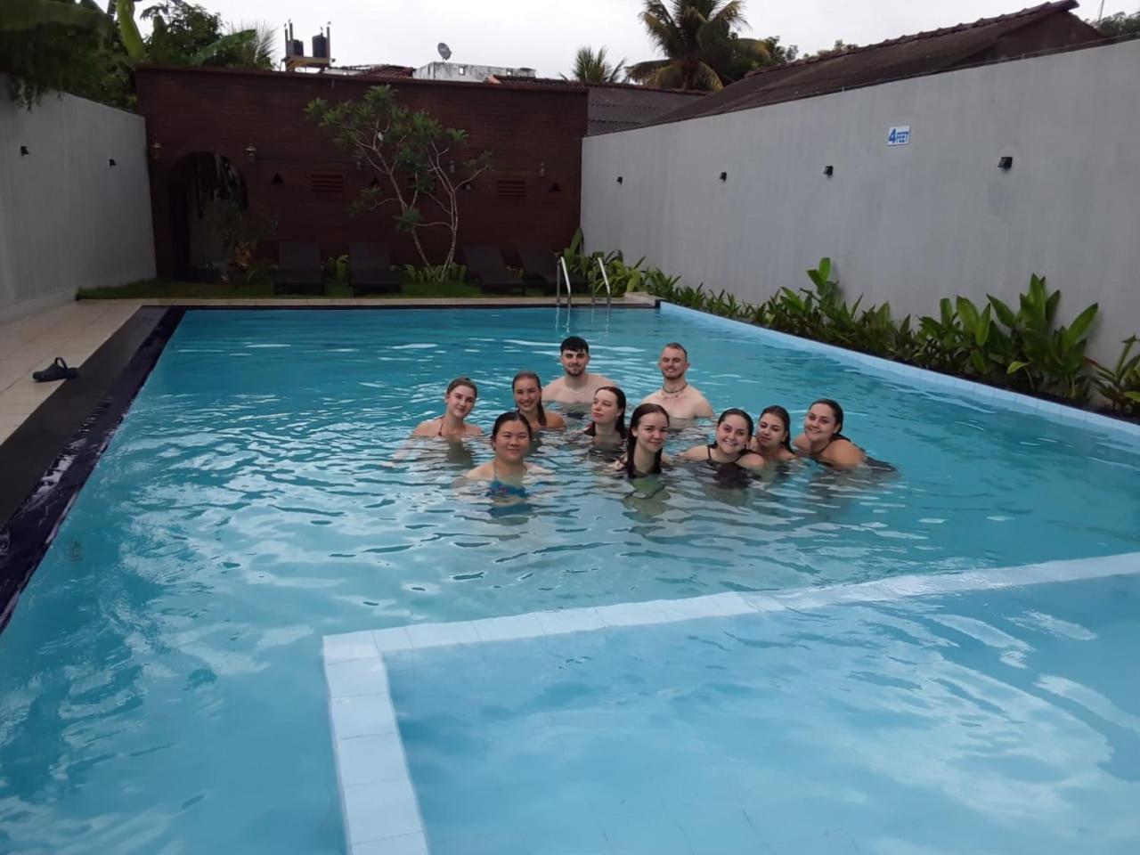 Ocean View Tourist Guest House At Negombo Beach Near The Airport Exterior foto