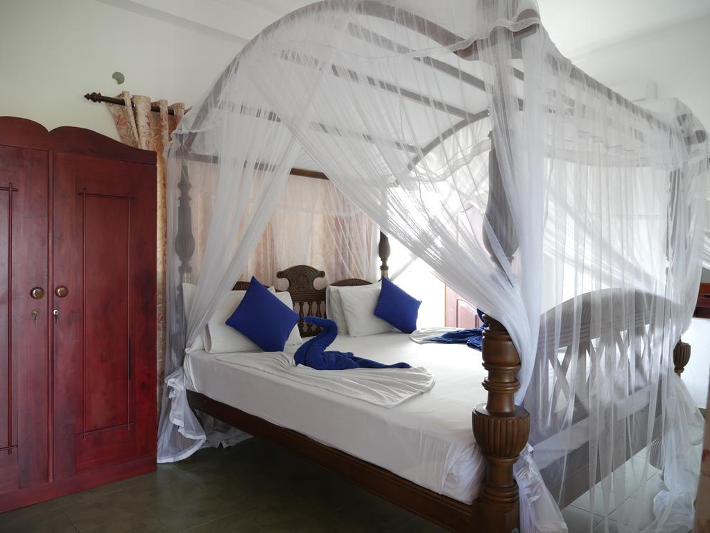 Ocean View Tourist Guest House At Negombo Beach Near The Airport Exterior foto